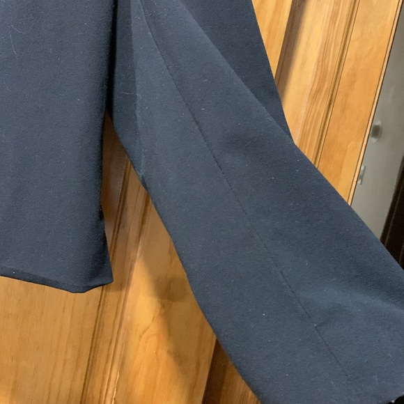 Woman’s jacket - Picture 4 of 4